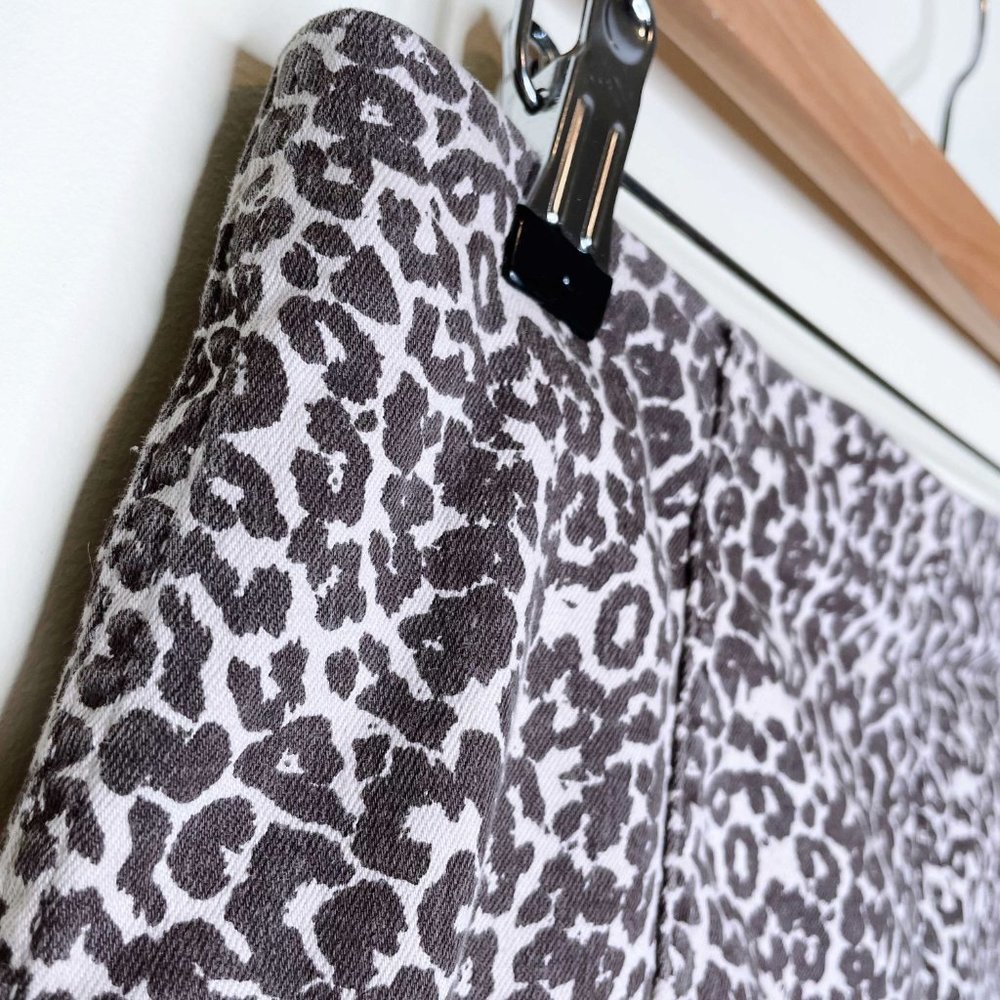 ⚡️SOLD⚡️ free people modern femme animal print denim mini skirt - size 10 - Picture 5 of 7